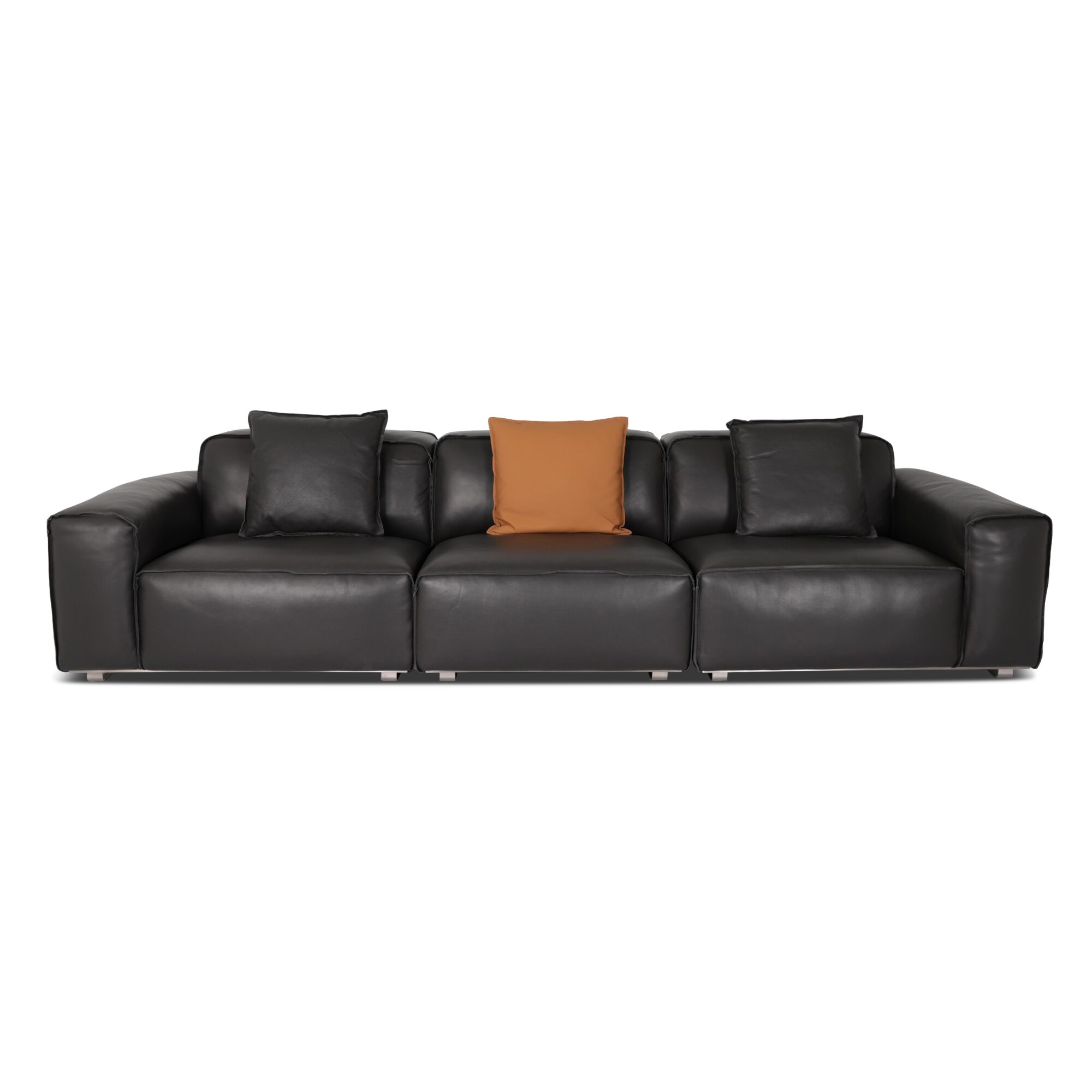 كنب بثلاثة مقاعد